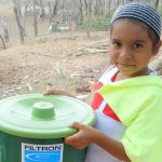 Las niñas y el agua: desarrollo y seguridad.